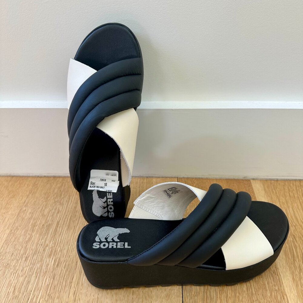 B& W Sorel sandals